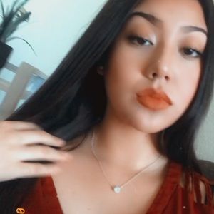 Meet your Posher, Aileen